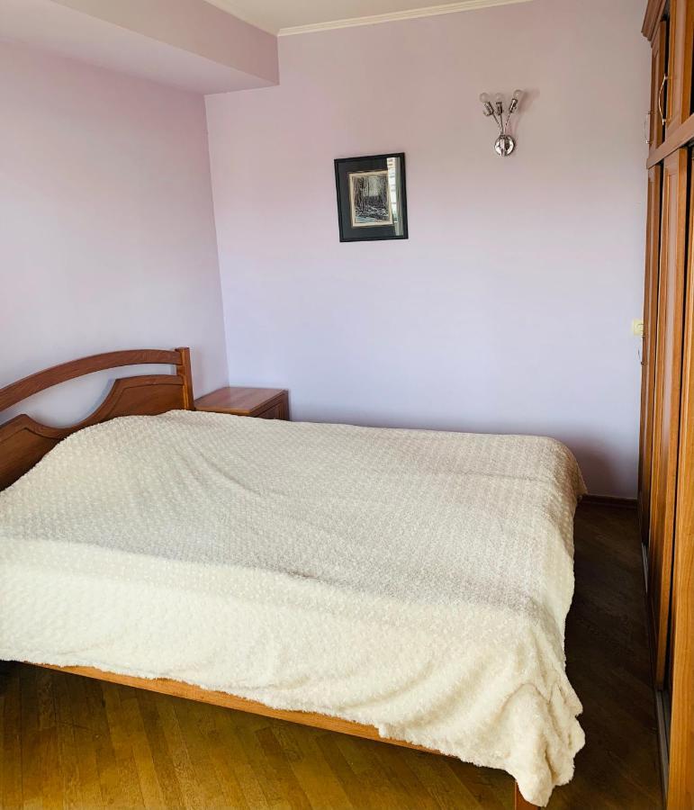 Cozy Apartment Near Republic Square Jerevan Eksteriør bilde